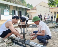 TRƯỜNG PTDTBT THCS KEO LÔM TÍCH CỰC LAO ĐỘNG, TU SỬA CƠ SỞ VẬT CHẤT CHÀO ĐÓN GIAI ĐOẠN HỌC TẬP MỚI